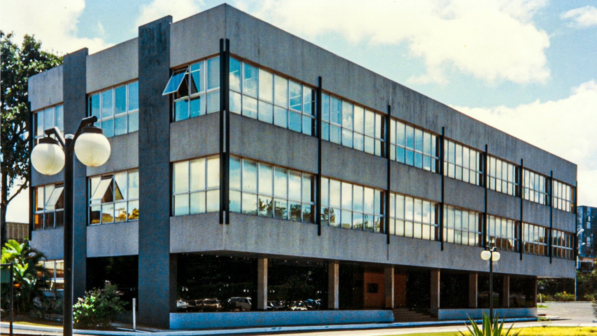 Edifício da Presidencia Telebahia, Cabula, Salvador - Ba.